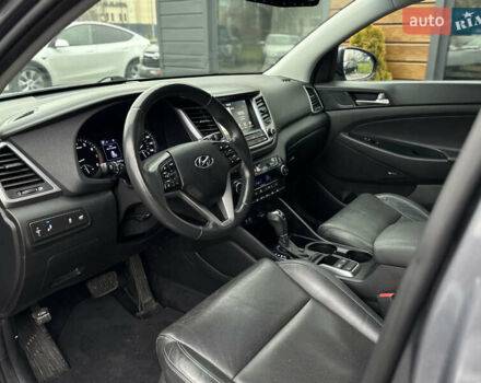 Серый Хендай Туксон, объемом двигателя 1.6 л и пробегом 92 тыс. км за 17900 $, фото 31 на Automoto.ua