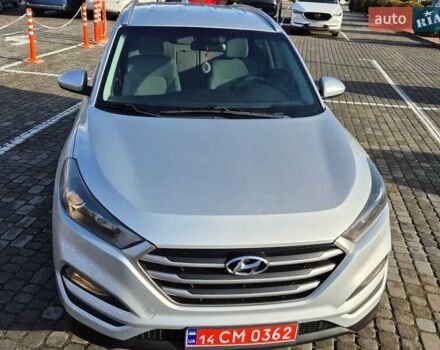 Серый Хендай Туксон, объемом двигателя 2 л и пробегом 121 тыс. км за 15300 $, фото 1 на Automoto.ua