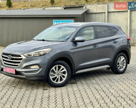 Серый Хендай Туксон, объемом двигателя 2 л и пробегом 183 тыс. км за 13750 $, фото 51 на Automoto.ua