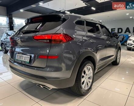 Серый Хендай Туксон, объемом двигателя 2 л и пробегом 69 тыс. км за 20900 $, фото 5 на Automoto.ua