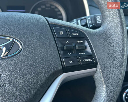 Сірий Хендай Туксон, об'ємом двигуна 1.6 л та пробігом 102 тис. км за 21500 $, фото 14 на Automoto.ua