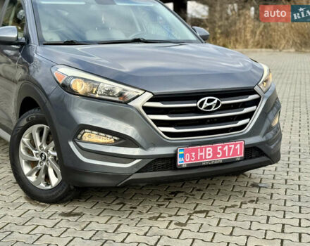 Серый Хендай Туксон, объемом двигателя 2 л и пробегом 183 тыс. км за 13750 $, фото 34 на Automoto.ua