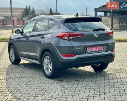 Серый Хендай Туксон, объемом двигателя 2 л и пробегом 183 тыс. км за 13750 $, фото 28 на Automoto.ua