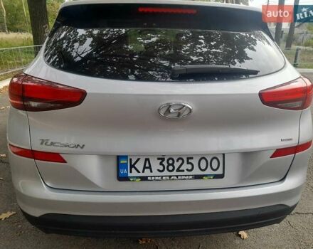 Хендай Туксон 2018 в Киеве на Automoto.ua Серый Хендай Туксон, объемом двигателя 2 л и пробегом 126 тыс. км за 19000 $, фото 14 на Automoto.ua