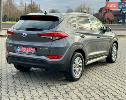 Серый Хендай Туксон, объемом двигателя 2 л и пробегом 183 тыс. км за 13750 $, фото 40 на Automoto.ua