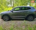 Серый Хендай Туксон, объемом двигателя 2 л и пробегом 163 тыс. км за 20700 $, фото 2 на Automoto.ua