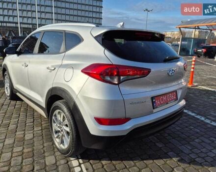 Серый Хендай Туксон, объемом двигателя 2 л и пробегом 121 тыс. км за 15300 $, фото 8 на Automoto.ua