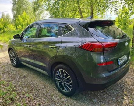 Серый Хендай Туксон, объемом двигателя 2 л и пробегом 168 тыс. км за 18400 $, фото 4 на Automoto.ua