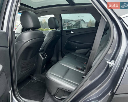 Серый Хендай Туксон, объемом двигателя 2 л и пробегом 117 тыс. км за 20600 $, фото 27 на Automoto.ua