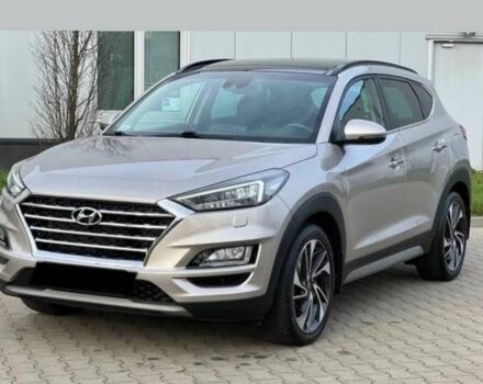 Серый Хендай Туксон, объемом двигателя 1.6 л и пробегом 93 тыс. км за 9000 $, фото 1 на Automoto.ua