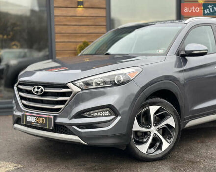 Серый Хендай Туксон, объемом двигателя 1.6 л и пробегом 92 тыс. км за 17900 $, фото 3 на Automoto.ua
