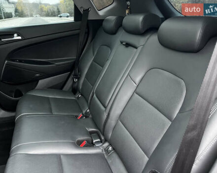 Серый Хендай Туксон, объемом двигателя 2 л и пробегом 117 тыс. км за 20600 $, фото 26 на Automoto.ua