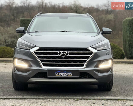 Серый Хендай Туксон, объемом двигателя 2 л и пробегом 117 тыс. км за 20600 $, фото 6 на Automoto.ua