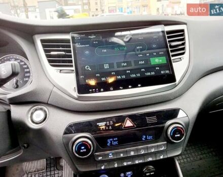 Сірий Хендай Туксон, об'ємом двигуна 2 л та пробігом 61 тис. км за 21900 $, фото 6 на Automoto.ua