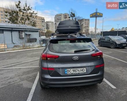 Сірий Хендай Туксон, об'ємом двигуна 2 л та пробігом 72 тис. км за 21600 $, фото 5 на Automoto.ua