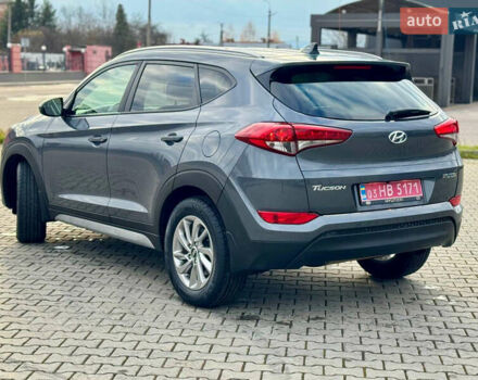 Сірий Хендай Туксон, об'ємом двигуна 2 л та пробігом 184 тис. км за 13950 $, фото 17 на Automoto.ua