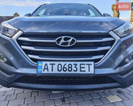 Серый Хендай Туксон, объемом двигателя 2 л и пробегом 68 тыс. км за 15500 $, фото 3 на Automoto.ua