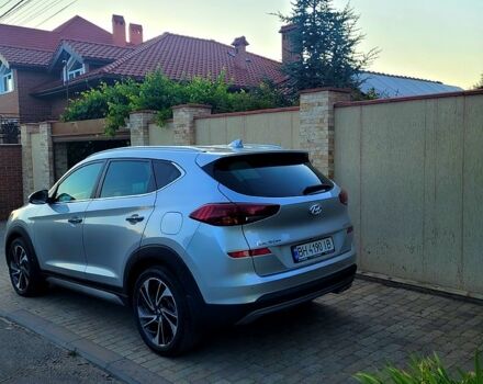 Сірий Хендай Туксон, об'ємом двигуна 2 л та пробігом 28 тис. км за 24500 $, фото 2 на Automoto.ua