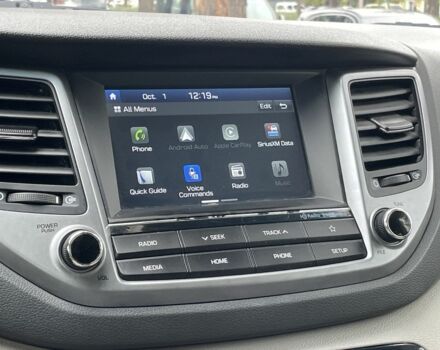 Сірий Хендай Туксон, об'ємом двигуна 2 л та пробігом 150 тис. км за 17999 $, фото 17 на Automoto.ua