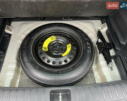 Серый Хендай Туксон, объемом двигателя 2 л и пробегом 123 тыс. км за 14999 $, фото 9 на Automoto.ua