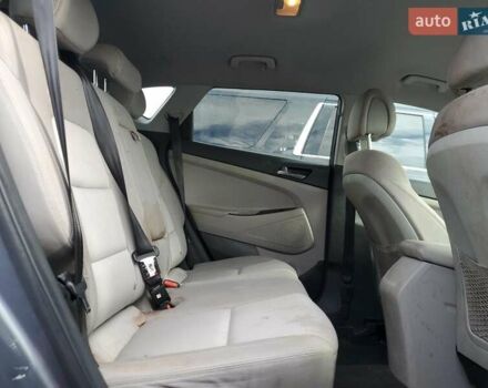 Хендай Туксон 2018 у Тернополі на Automoto.ua Сірий Хендай Туксон, об'ємом двигуна 2 л та пробігом 147 тис. км за 3200 $, фото 10 на Automoto.ua