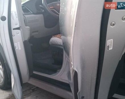 Сірий Хендай Туксон, об'ємом двигуна 2 л та пробігом 75 тис. км за 15000 $, фото 3 на Automoto.ua