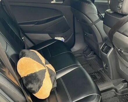 Серый Хендай Туксон, объемом двигателя 2 л и пробегом 99 тыс. км за 9600 $, фото 19 на Automoto.ua