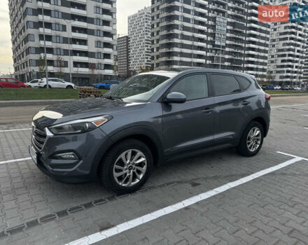 Сірий Хендай Туксон, об'ємом двигуна 2 л та пробігом 89 тис. км за 15400 $, фото 3 на Automoto.ua