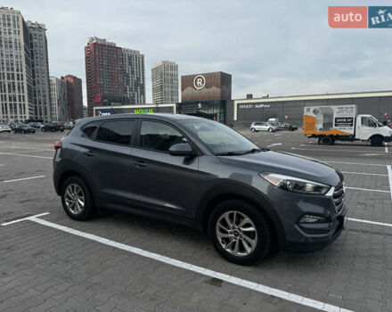 Сірий Хендай Туксон, об'ємом двигуна 2 л та пробігом 89 тис. км за 15400 $, фото 10 на Automoto.ua