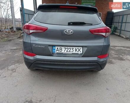 Серый Хендай Туксон, объемом двигателя 2 л и пробегом 128 тыс. км за 16500 $, фото 10 на Automoto.ua