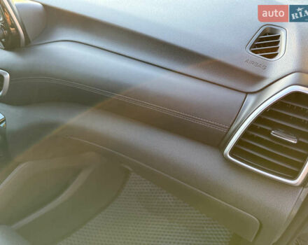 Серый Хендай Туксон, объемом двигателя 1.6 л и пробегом 214 тыс. км за 21000 $, фото 52 на Automoto.ua