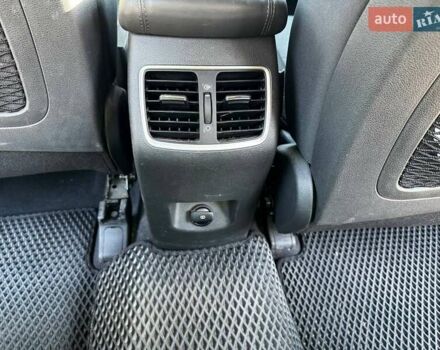 Серый Хендай Туксон, объемом двигателя 2 л и пробегом 34 тыс. км за 26000 $, фото 19 на Automoto.ua