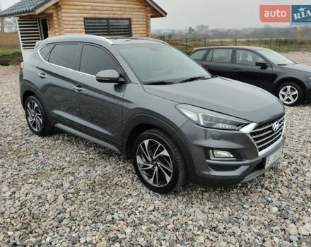 Сірий Хендай Туксон, об'ємом двигуна 2 л та пробігом 62 тис. км за 22800 $, фото 2 на Automoto.ua