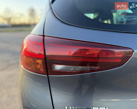 Серый Хендай Туксон, объемом двигателя 1.6 л и пробегом 214 тыс. км за 21000 $, фото 31 на Automoto.ua