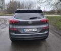 Серый Хендай Туксон, объемом двигателя 2 л и пробегом 180 тыс. км за 14899 $, фото 3 на Automoto.ua
