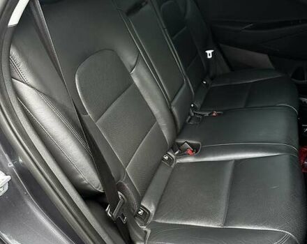 Серый Хендай Туксон, объемом двигателя 1.6 л и пробегом 168 тыс. км за 22000 $, фото 3 на Automoto.ua