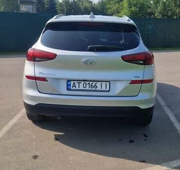 Сірий Хендай Туксон, об'ємом двигуна 2 л та пробігом 97 тис. км за 16100 $, фото 9 на Automoto.ua