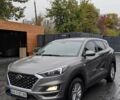 Сірий Хендай Туксон, об'ємом двигуна 2 л та пробігом 125 тис. км за 18000 $, фото 1 на Automoto.ua