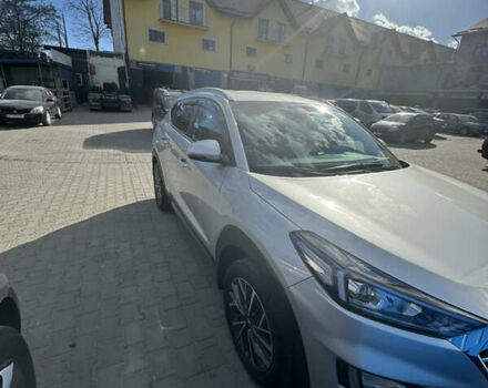 Сірий Хендай Туксон, об'ємом двигуна 2 л та пробігом 124 тис. км за 21000 $, фото 5 на Automoto.ua