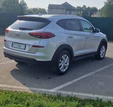 Сірий Хендай Туксон, об'ємом двигуна 2 л та пробігом 97 тис. км за 16100 $, фото 7 на Automoto.ua