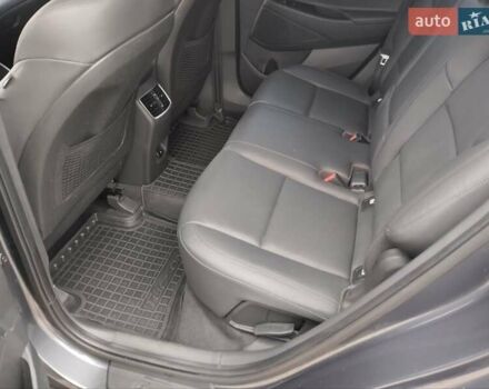 Сірий Хендай Туксон, об'ємом двигуна 2 л та пробігом 62 тис. км за 22800 $, фото 28 на Automoto.ua