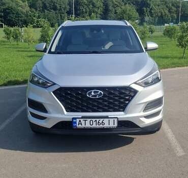 Сірий Хендай Туксон, об'ємом двигуна 2 л та пробігом 97 тис. км за 16100 $, фото 17 на Automoto.ua