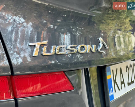 Серый Хендай Туксон, объемом двигателя 2.36 л и пробегом 85 тыс. км за 22500 $, фото 8 на Automoto.ua
