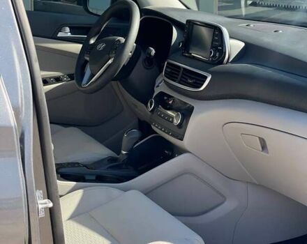 Сірий Хендай Туксон, об'ємом двигуна 2.4 л та пробігом 181 тис. км за 15300 $, фото 17 на Automoto.ua