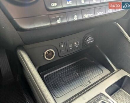 Серый Хендай Туксон, объемом двигателя 2 л и пробегом 204 тыс. км за 17500 $, фото 24 на Automoto.ua