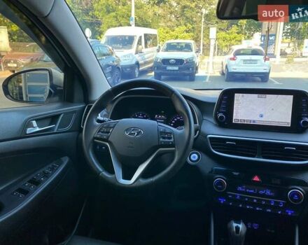 Сірий Хендай Туксон, об'ємом двигуна 2 л та пробігом 73 тис. км за 23800 $, фото 26 на Automoto.ua