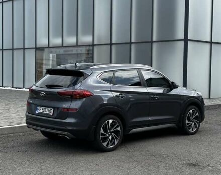 Серый Хендай Туксон, объемом двигателя 1.6 л и пробегом 168 тыс. км за 22000 $, фото 2 на Automoto.ua