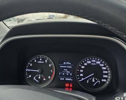 Сірий Хендай Туксон, об'ємом двигуна 2 л та пробігом 136 тис. км за 17300 $, фото 5 на Automoto.ua