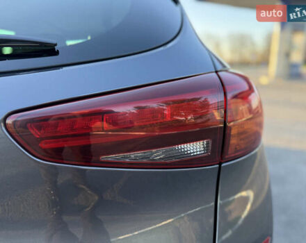 Серый Хендай Туксон, объемом двигателя 1.6 л и пробегом 214 тыс. км за 21000 $, фото 32 на Automoto.ua