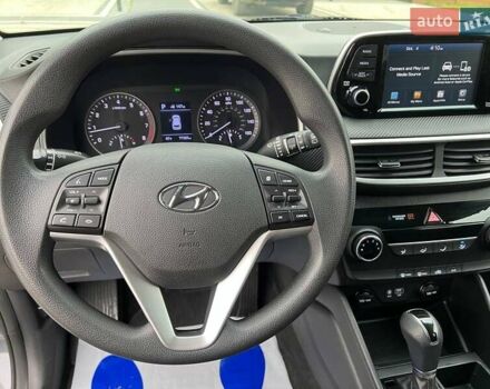 Сірий Хендай Туксон, об'ємом двигуна 2 л та пробігом 124 тис. км за 16480 $, фото 13 на Automoto.ua